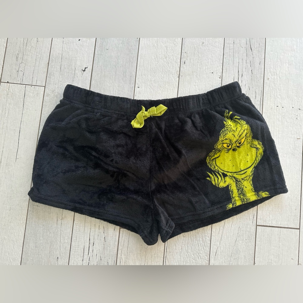 New without tags The Grinch Black and Yellow Women's Shorts